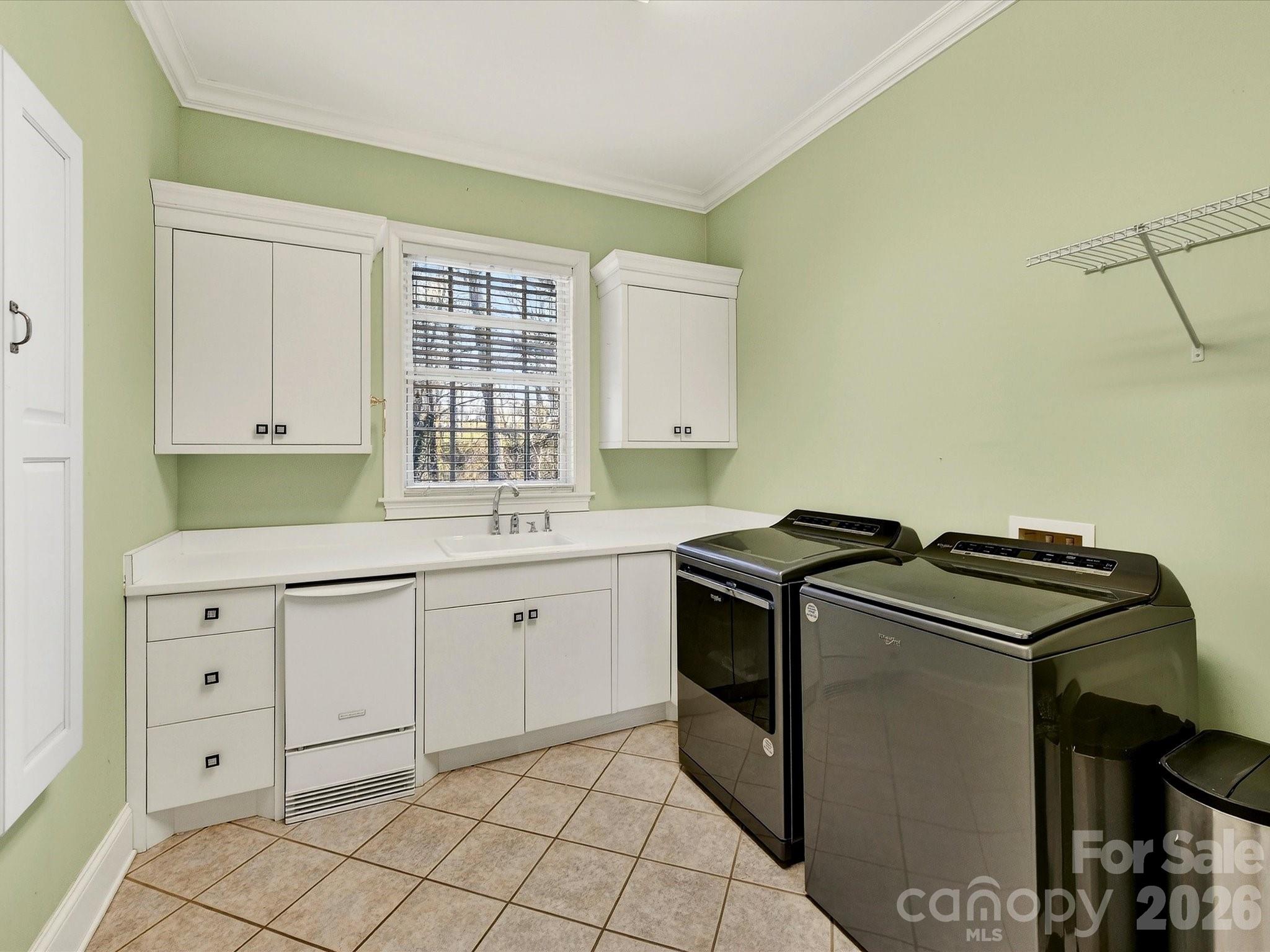 1779 8th St Drive Northwest Hickory, NC 28601 - Photo 20 of 36 a kitchen with granite countertop cabinets and a stove top oven