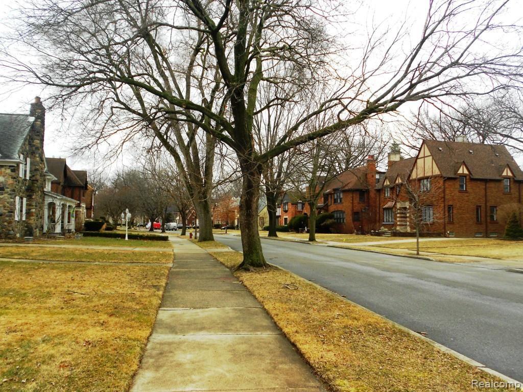 19733 Shrewsbury Road Detroit, MI 48221 - Photo 15 of 16 33.jpg