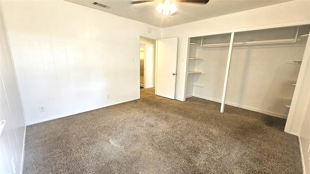 2621 North Locust Street Denton, TX 76209 - Photo 19 of 26 an empty room with a empty space