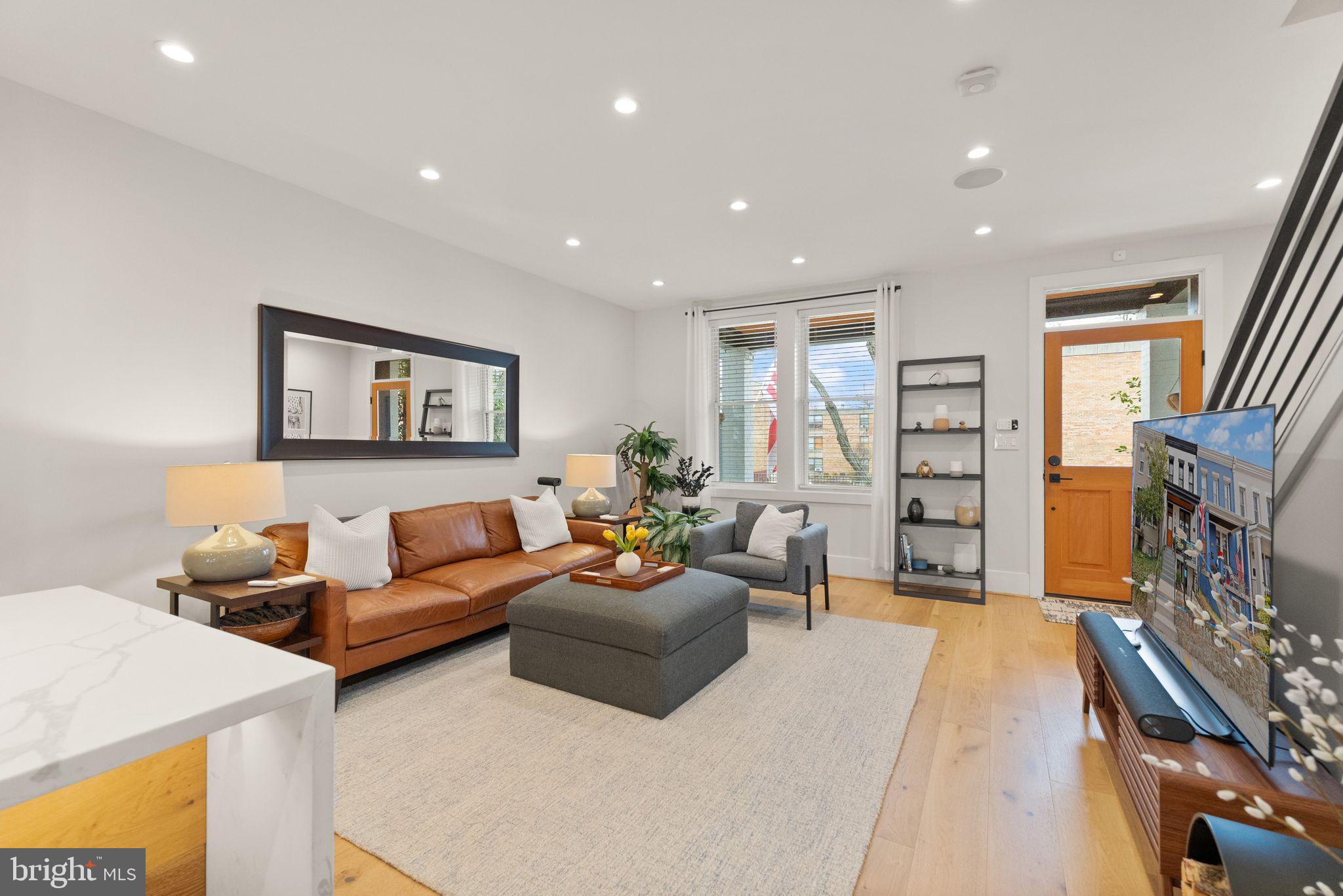 738 13th Street Southeast Washington, DC 20003 - Photo 8 of 55 Gallery Image 8