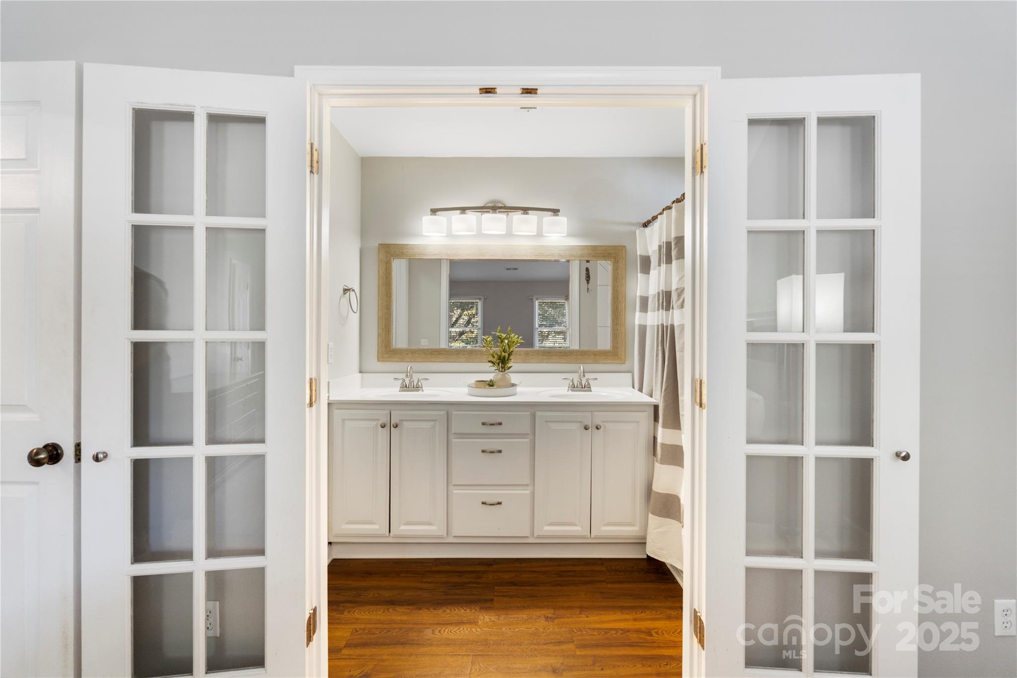 2519 Fitzpatrick Lane Matthews, NC 28105 - Photo 24 of 46 a view of a livingroom with wooden furniture