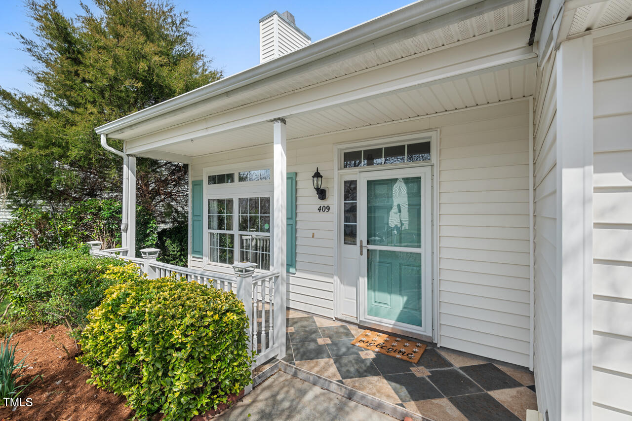409 Hanson Road Durham, NC 27713 - Photo 4 of 48 04