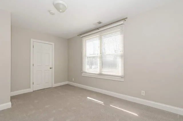 $945,000 | 1297 Edgewood Road, Lake Forest, IL 60045