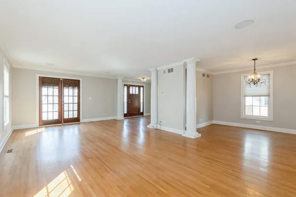 $945,000 | 1297 Edgewood Road, Lake Forest, IL 60045