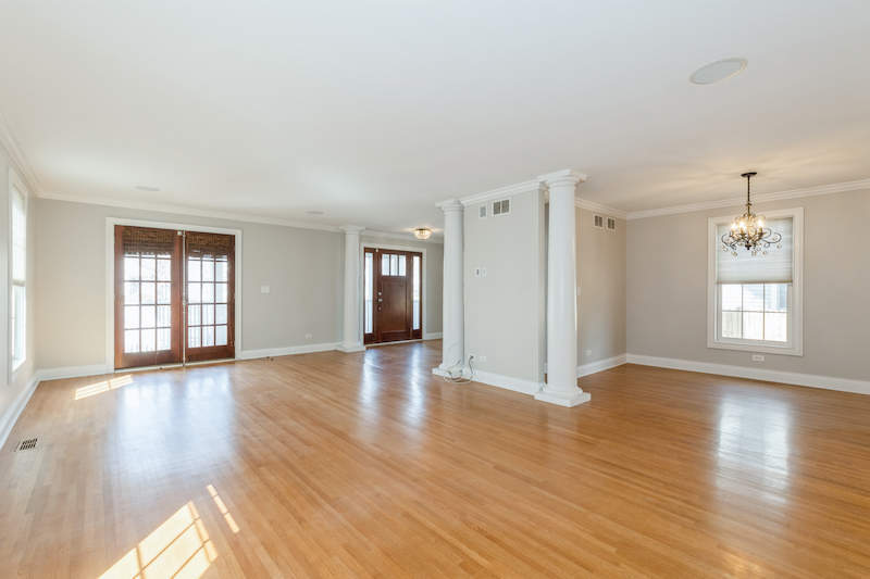 1297 Edgewood Road Lake Forest, IL 60045 - Photo 3 of 20