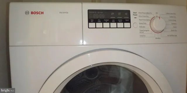 a close view of a washer and dryer