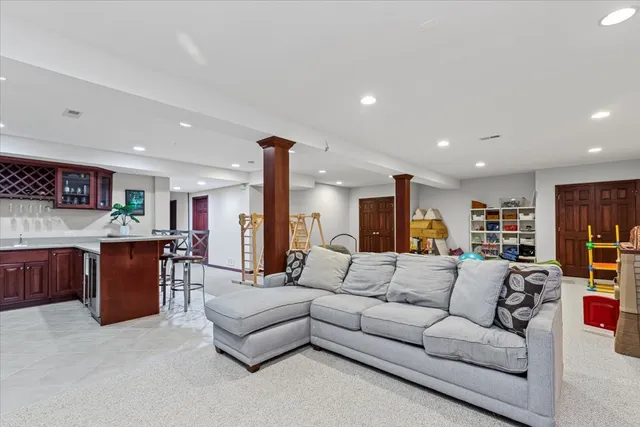 $875,000 | 306 Lasalle Street, Vernon Hills, IL 60061