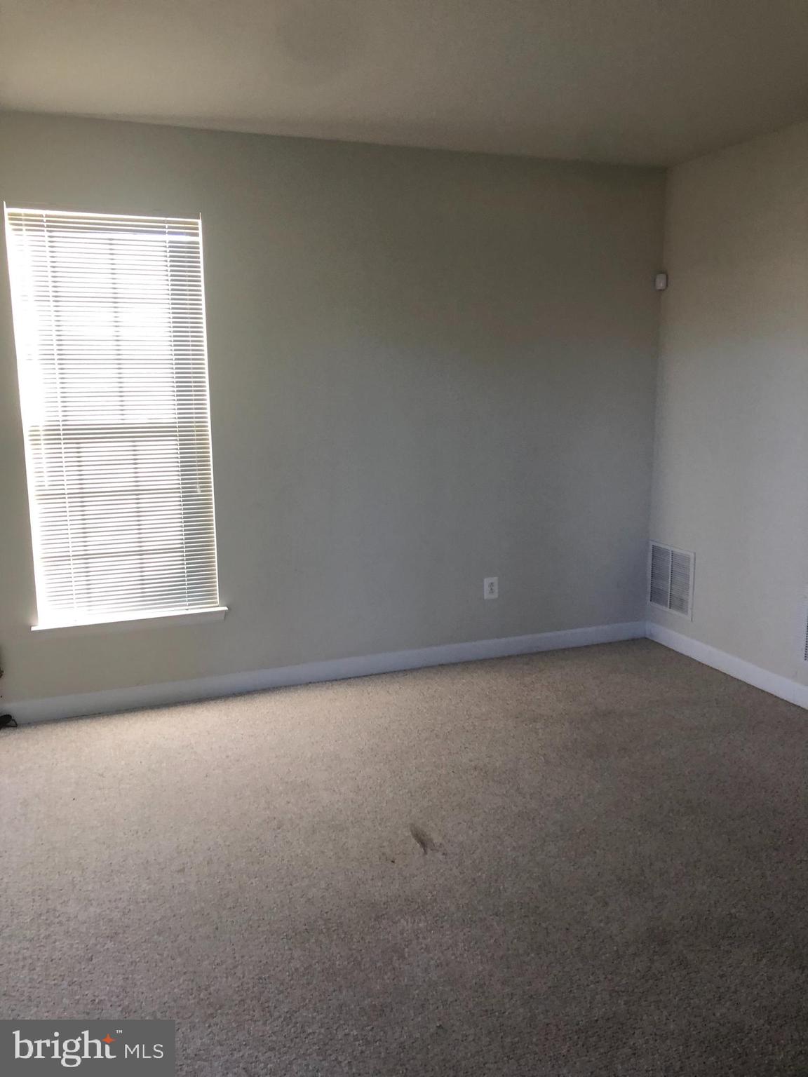 2201 Fleeter Place Silver Spring, MD 20902 - Photo 2 of 5