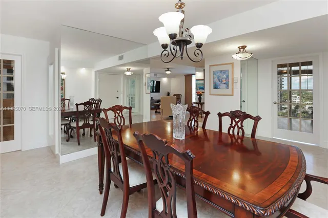 $659,000 | 2030 South Ocean Drive, Unit 727, Hallandale Beach, FL 33009