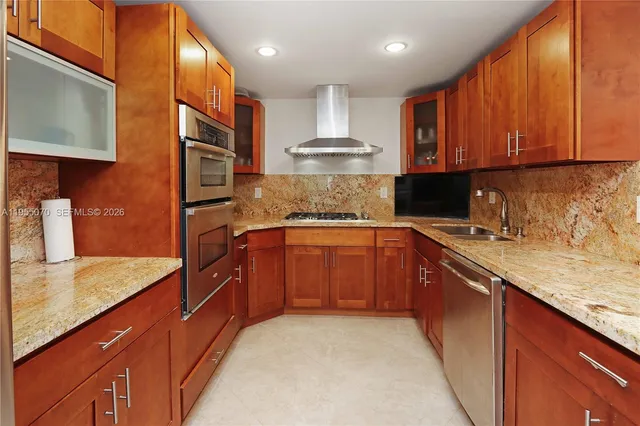 $659,000 | 2030 South Ocean Drive, Unit 727, Hallandale Beach, FL 33009