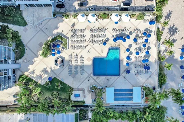 $659,000 | 2030 South Ocean Drive, Unit 727, Hallandale Beach, FL 33009