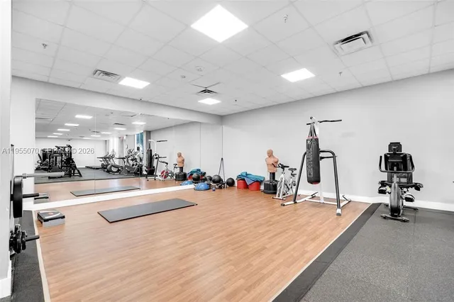 $659,000 | 2030 South Ocean Drive, Unit 727, Hallandale Beach, FL 33009