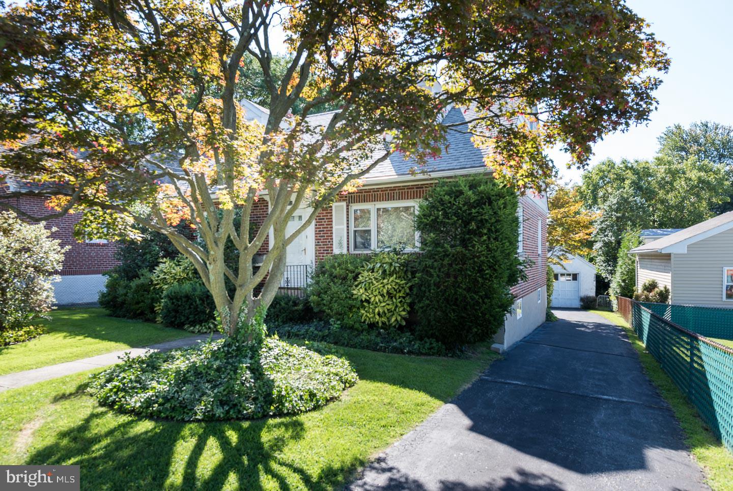 332 Nicholson Road Ridley Park, PA 19078 - Photo 3 of 22