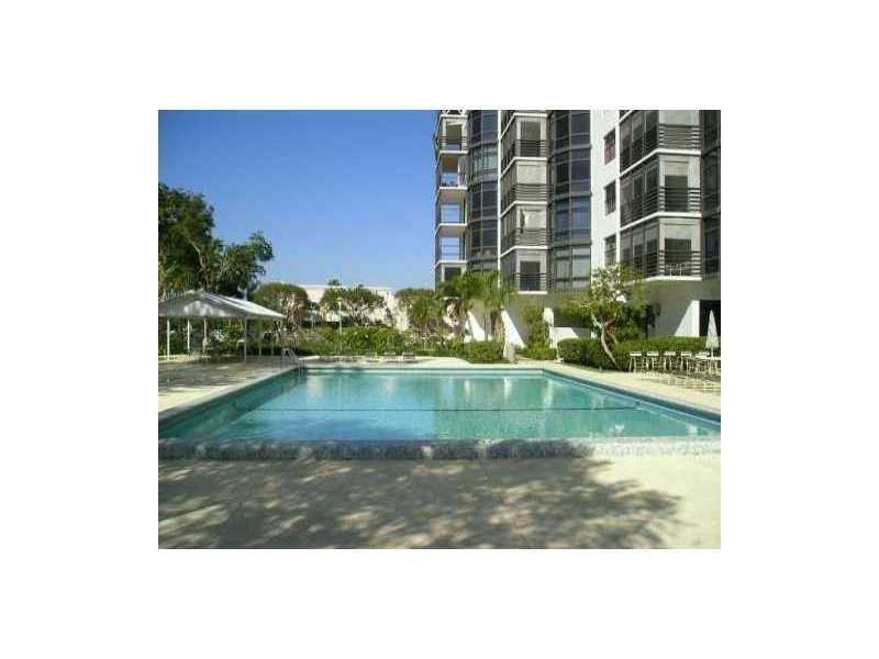 20100 West Country Club Dr Unit 1007