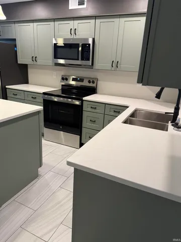 $1,500 | 1422 Venus Drive, Unit 206, Evansville, IN 47711