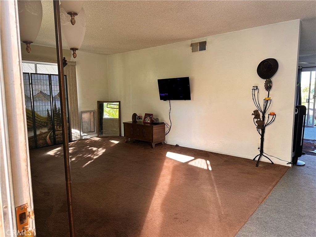 7128 Salisbury Road West Hills, CA 91307 - Photo 6 of 16