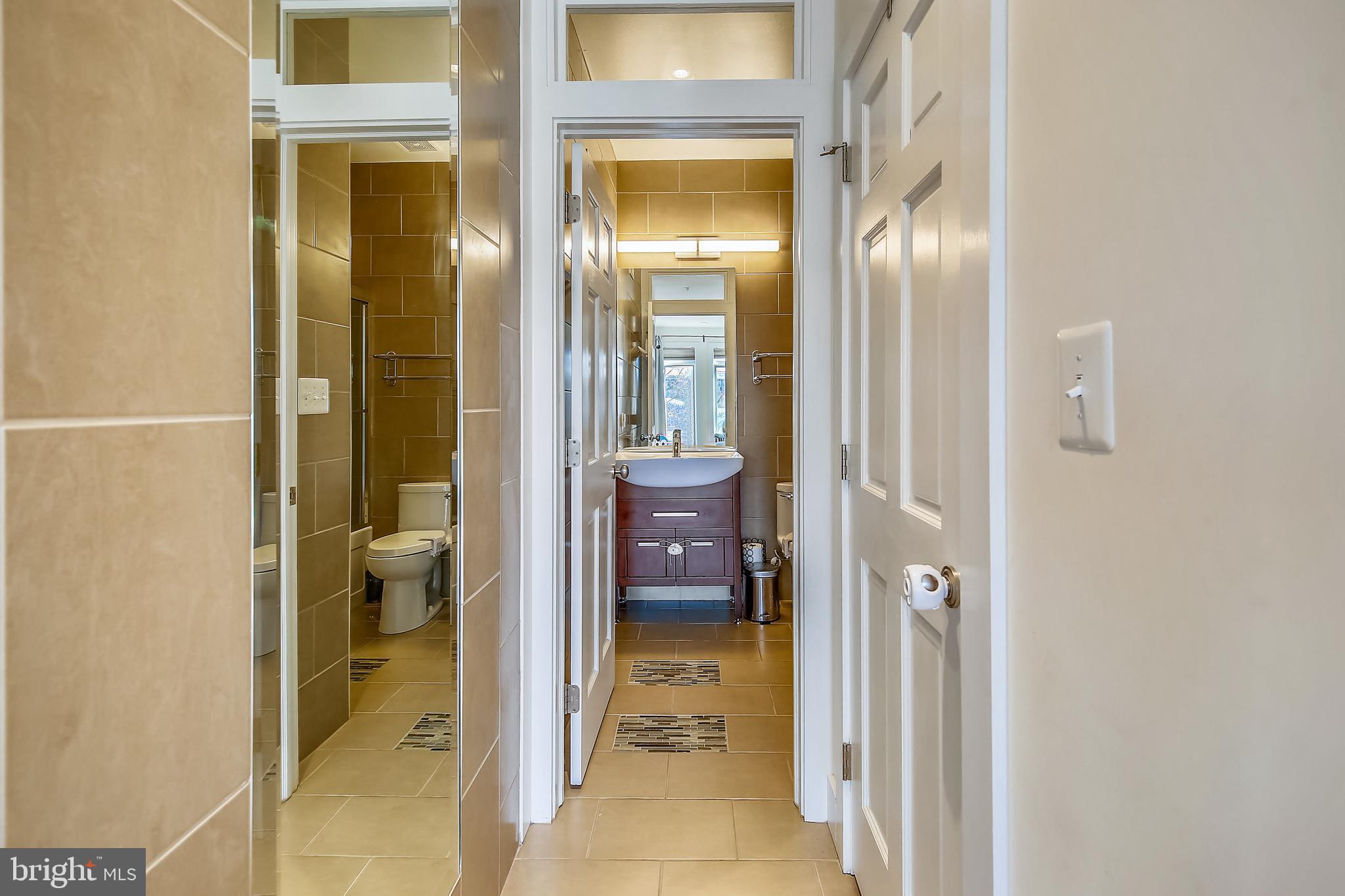 618 L Street Northeast, Unit 2 Washington, DC 20002 - Photo 34 of 73 Bathroom 2