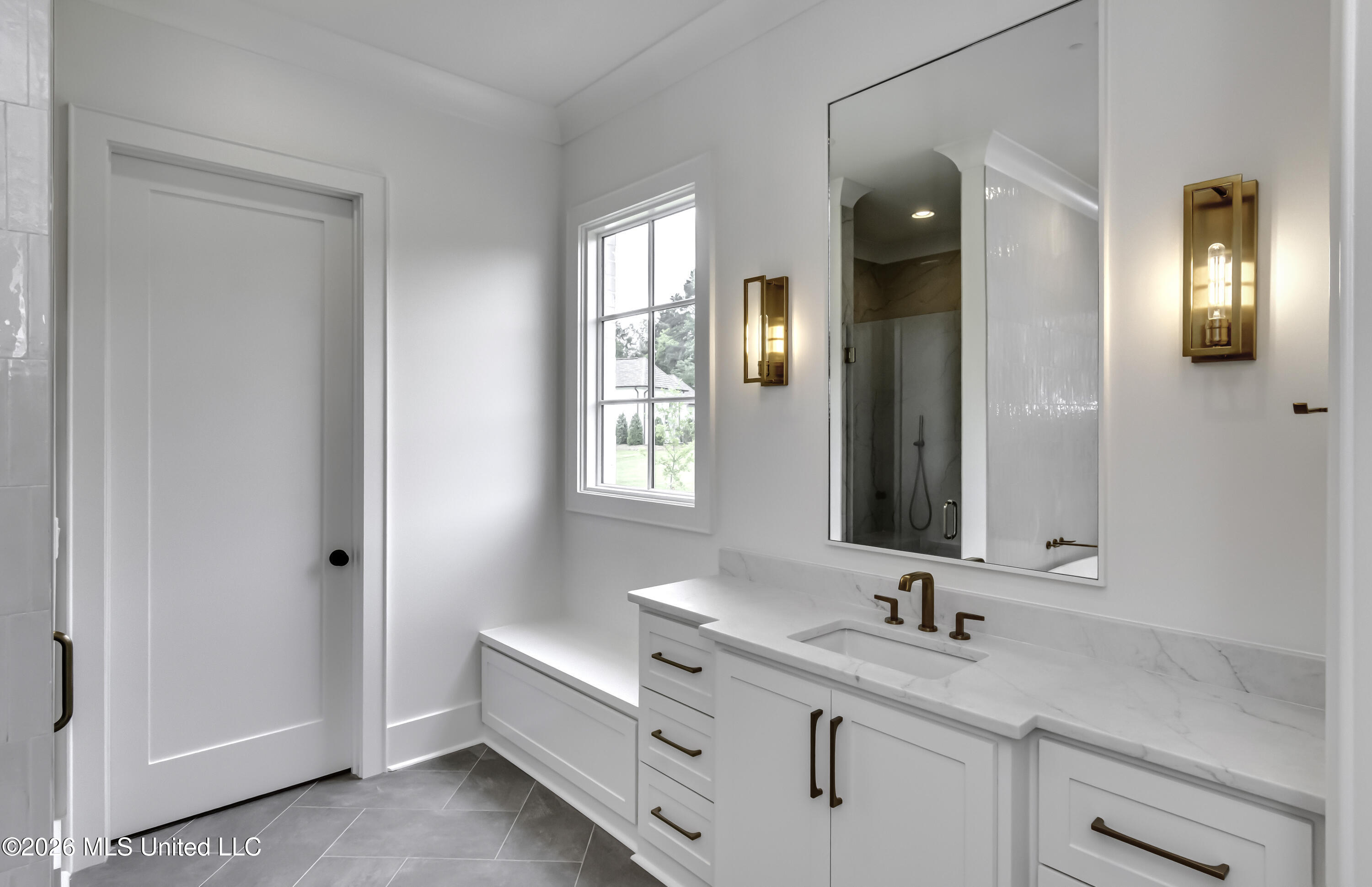 115 Hidden Glades Ridgeland, MS 39157 - Photo 33 of 65 Master Bath