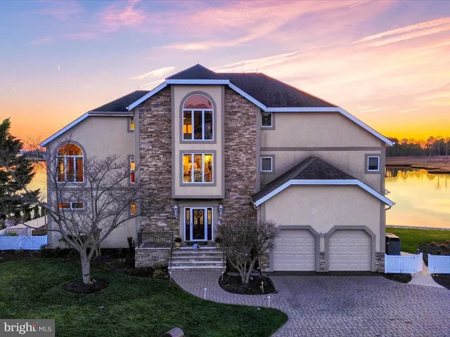 $2,550,000 | 7 White Oak Road, Rehoboth Beach, DE 19971