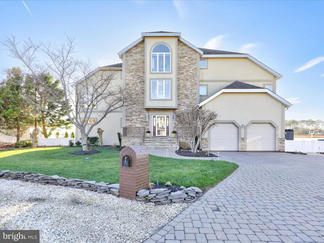 $2,550,000 | 7 White Oak Road, Rehoboth Beach, DE 19971