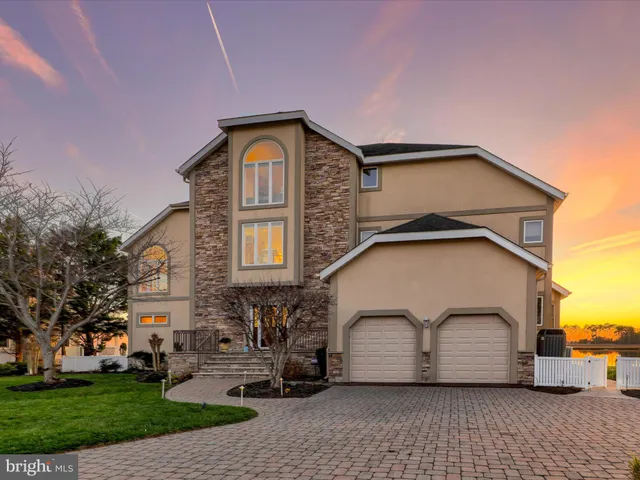 $2,550,000 | 7 White Oak Road, Rehoboth Beach, DE 19971