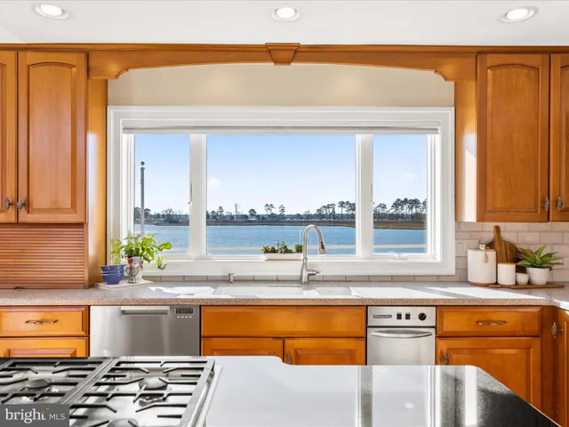 $2,550,000 | 7 White Oak Road, Rehoboth Beach, DE 19971