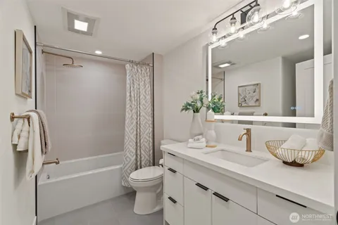 $1,100,000 | 2709 229th Place Northeast, Sammamish, WA 98074