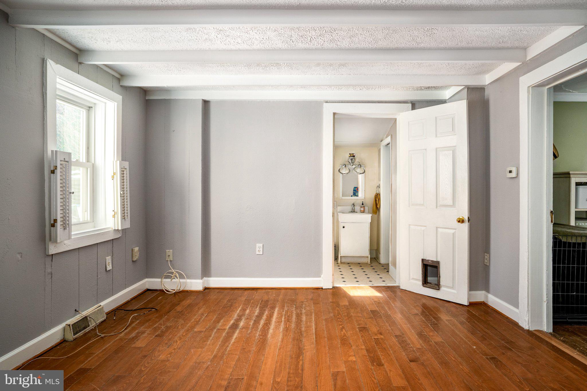 17350 Dry Mill Road Leesburg, VA 20175 - Photo 13 of 30 Living Room