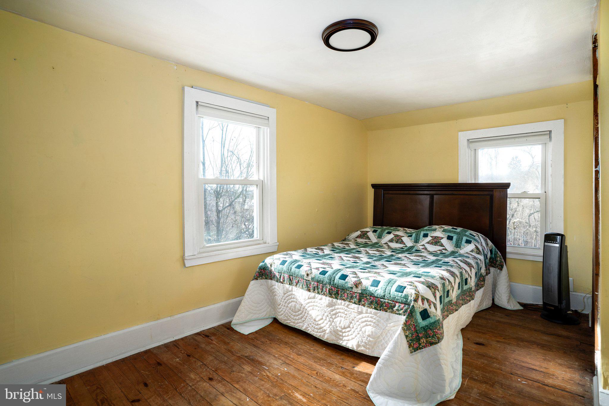 17350 Dry Mill Road Leesburg, VA 20175 - Photo 23 of 30 Secondary Bedroom