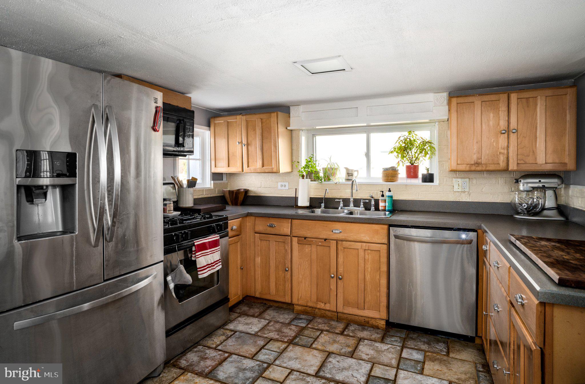17350 Dry Mill Road Leesburg, VA 20175 - Photo 10 of 30 Kitchen