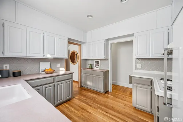 $1,595,000 | 1850 23rd Avenue, San Francisco, CA 94122