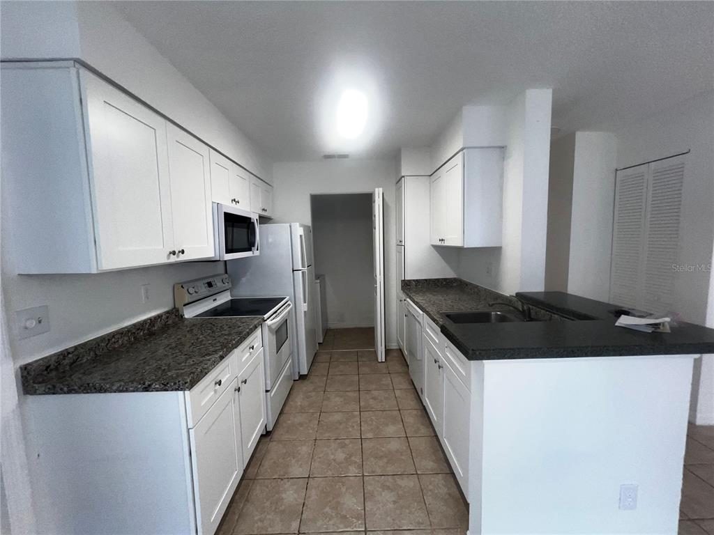 1069 South Hiawassee Road, Unit 1312 Orlando, FL 32835 - Photo 8 of 12