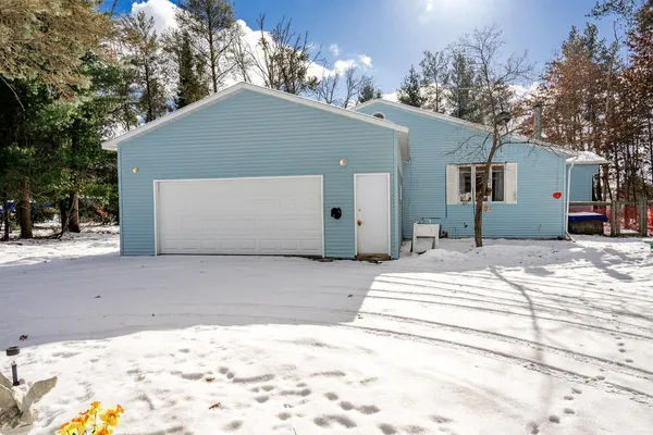 $225,000 | W5633 Deer Park Drive, New Lisbon, WI 53950