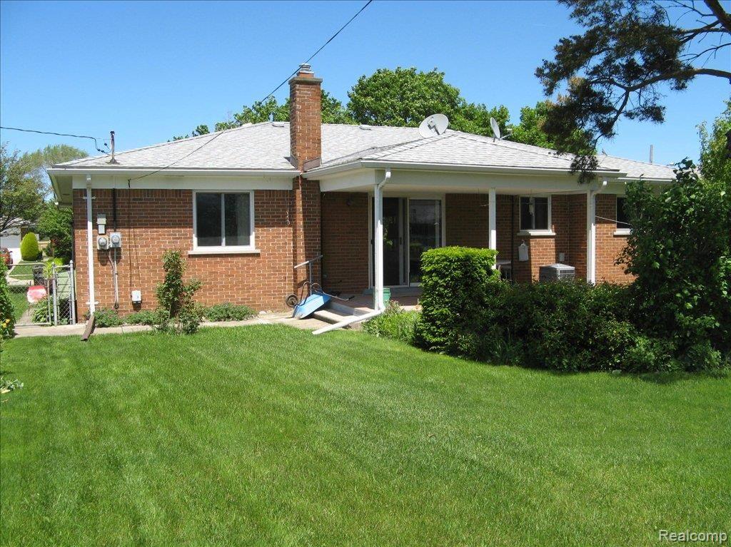 8370 Potomac Street Center Line, MI 48015 - Photo 3 of 20 Rear with Patio
