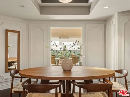 $1,450,000 | 1717 South Barrington Avenue, Unit 103, Los Angeles, CA 90025