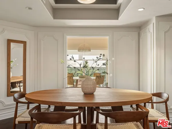 $1,450,000 | 1717 South Barrington Avenue, Unit 103, Los Angeles, CA 90025