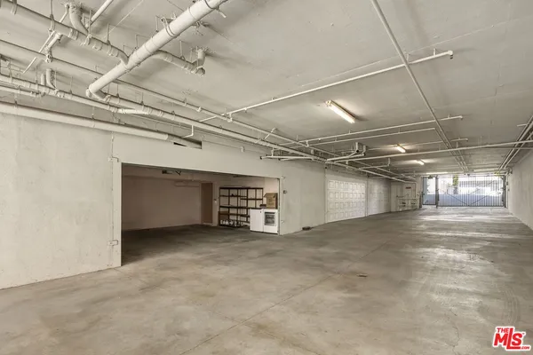 $1,450,000 | 1717 South Barrington Avenue, Unit 103, Los Angeles, CA 90025