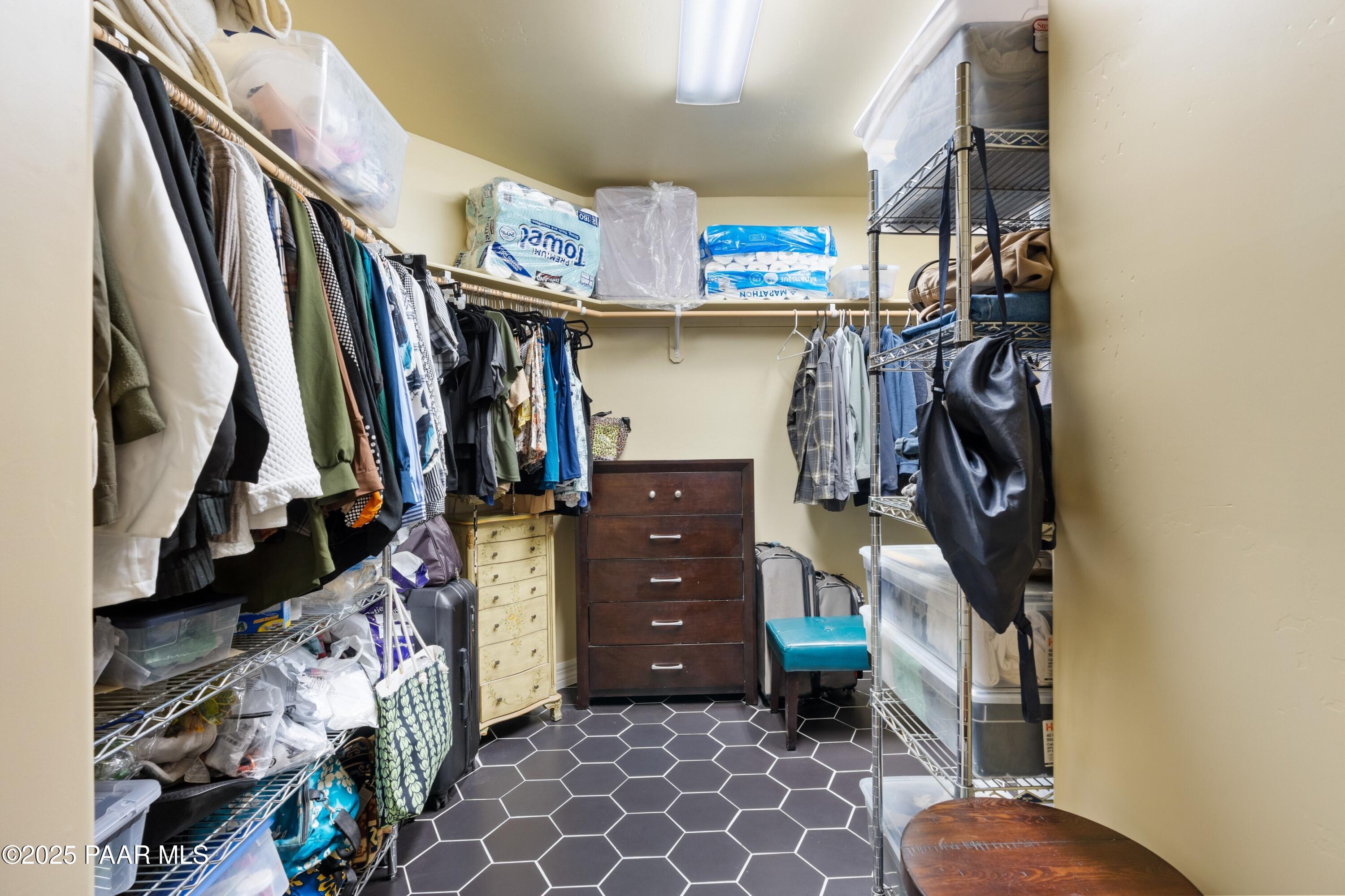 1530 West Ridge Drive Prescott, AZ 86305 - Photo 34 of 71 034_1st Primary Closet