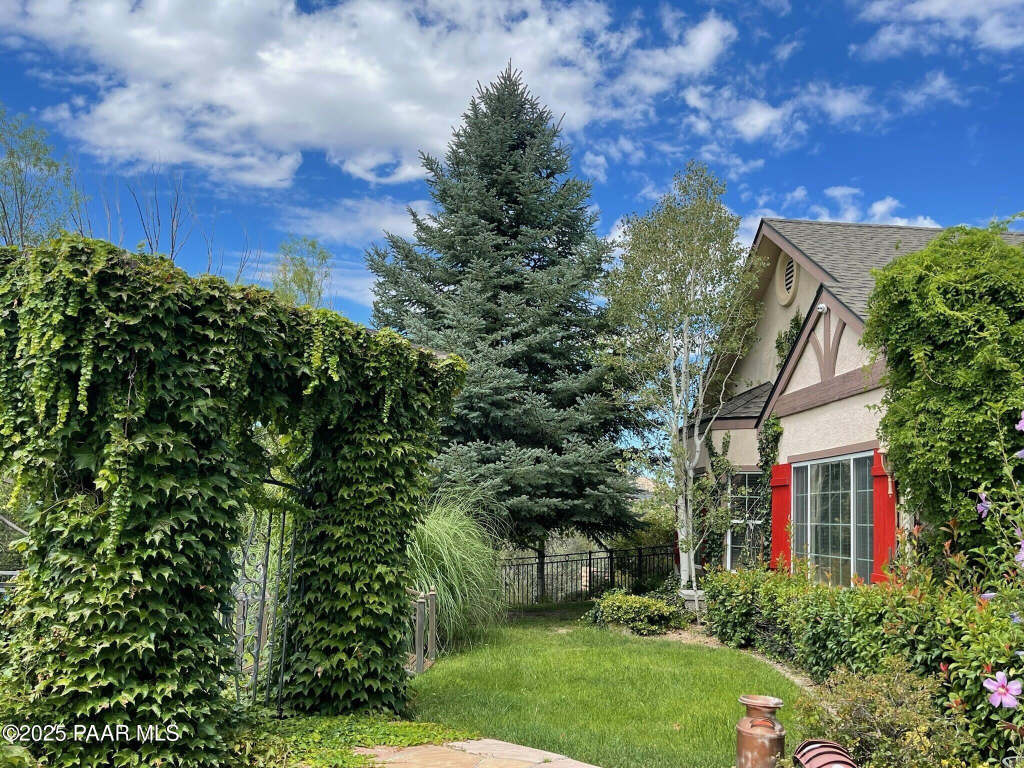 1530 West Ridge Drive Prescott, AZ 86305 - Photo 5 of 71 005_Ivy Arch
