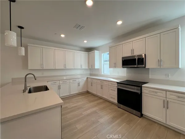 $3,900 | 2544 Dorris Street, El Monte, CA 91733