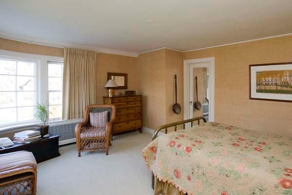 969 Hill Road Winnetka, IL 60093 - Photo 18 of 25 a bedroom with furniture and a window
