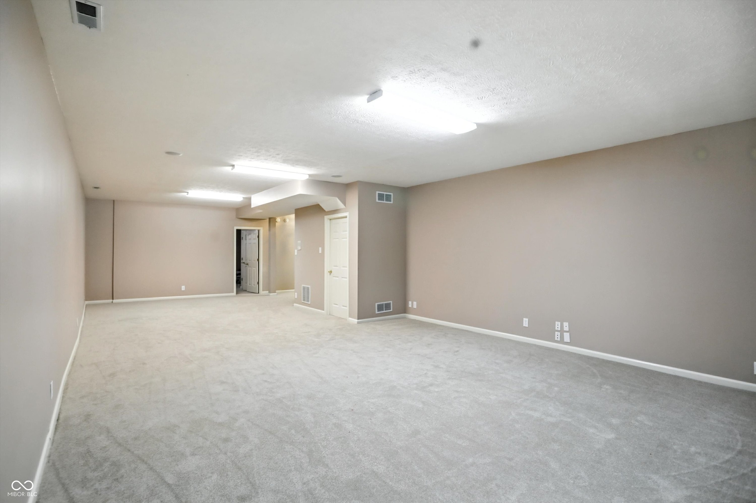 8946 Tilly Mill Road Indianapolis, IN 46278 - Photo 28 of 41 Gallery Image 28