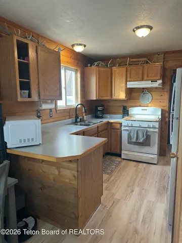 $360,000 | 22 Mason Drive, Cora, WY 82941
