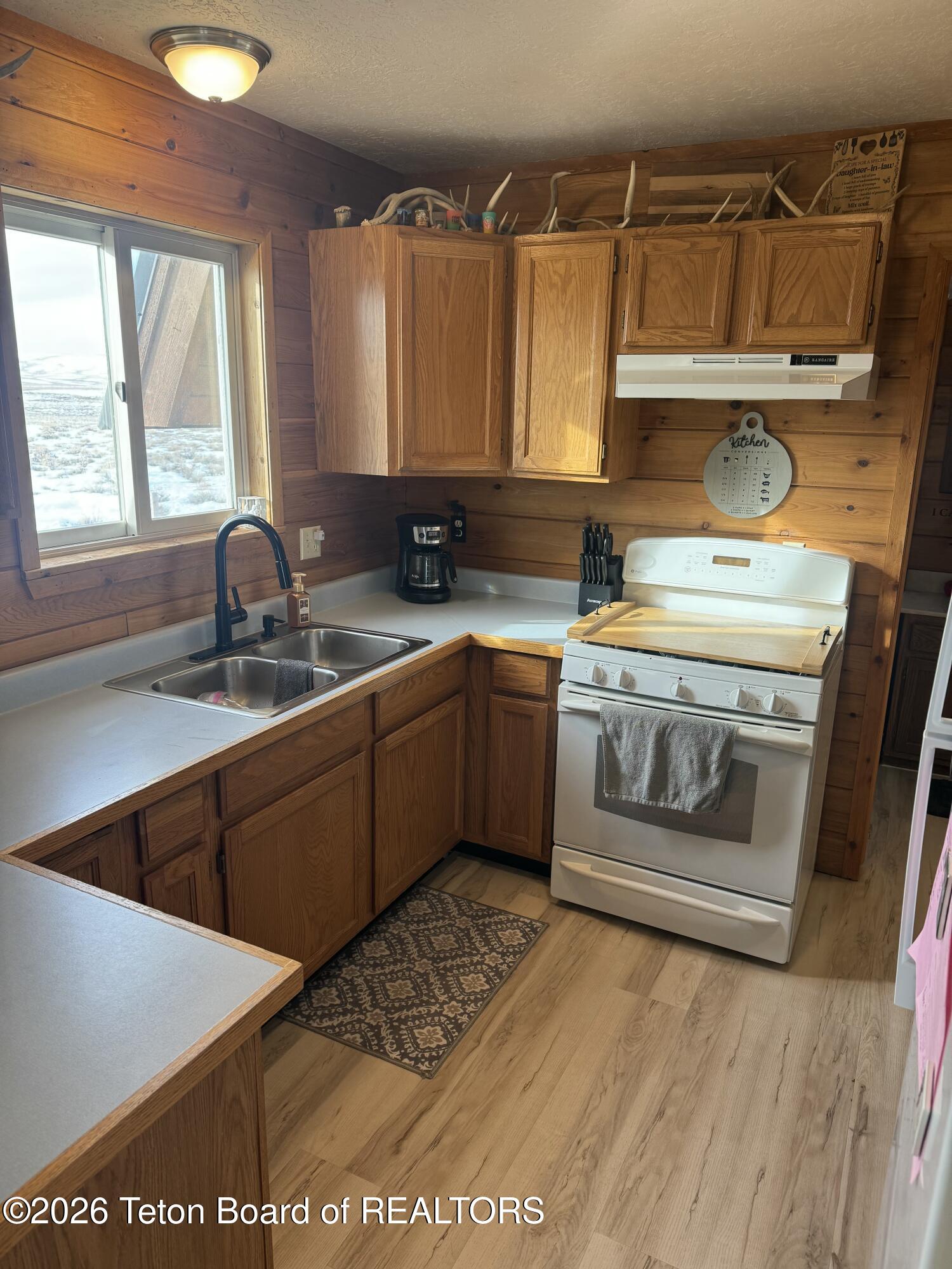 22 Mason Drive Cora, WY 82941 - Photo 10 of 72 IMG_2150