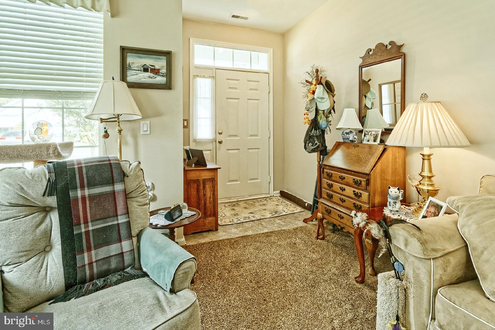 53 Dunstable Road Southampton, NJ 08088 - Photo 4 of 30 Gallery Image 4