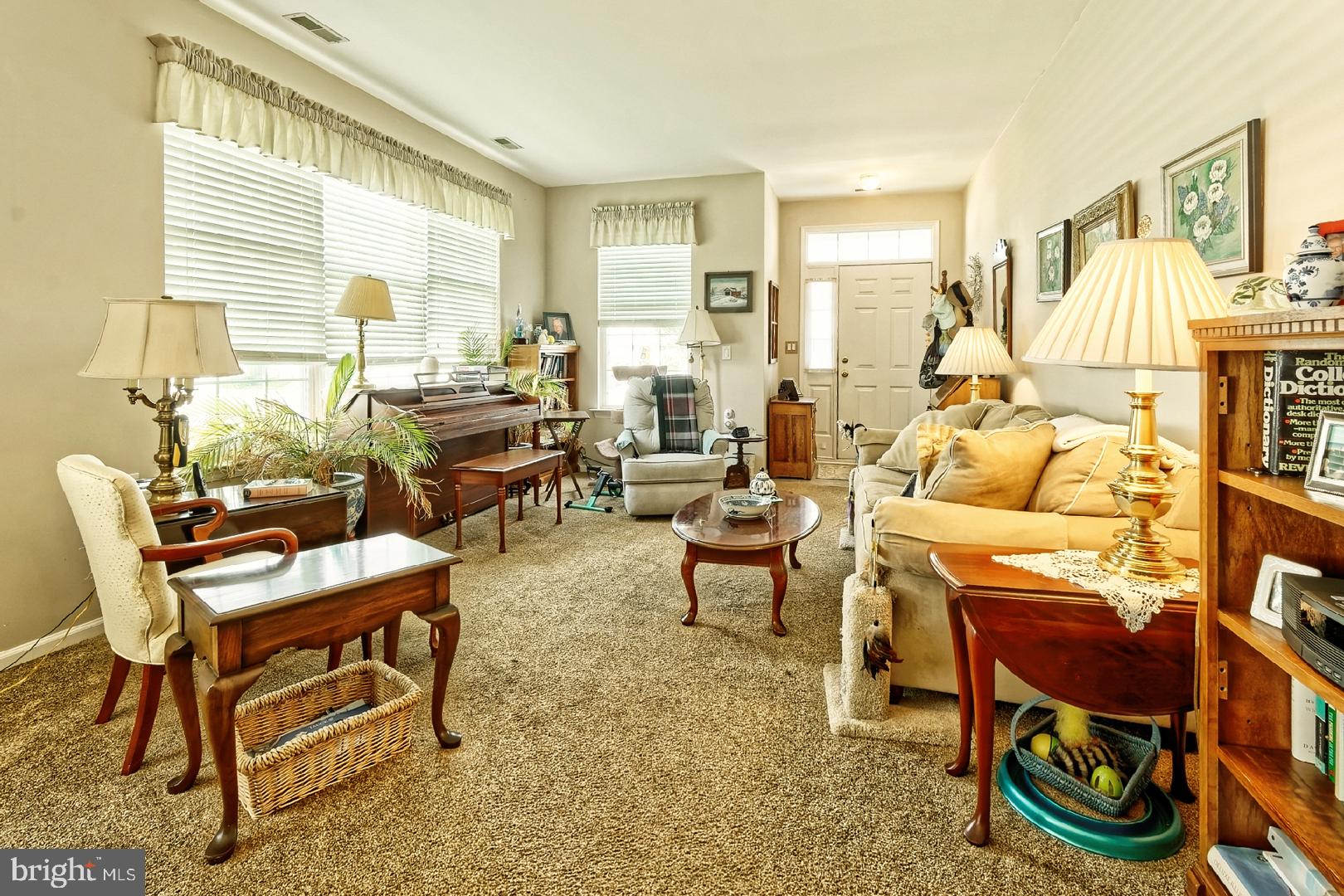 53 Dunstable Road Southampton, NJ 08088 - Photo 5 of 30 Gallery Image 5