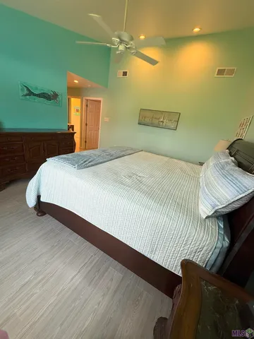 $590,000 | 301 Efferson Lane, Greensburg, LA 70441