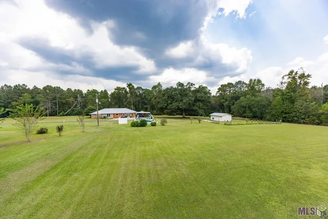 $590,000 | 301 Efferson Lane, Greensburg, LA 70441