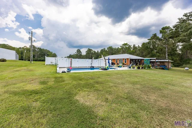 $590,000 | 301 Efferson Lane, Greensburg, LA 70441