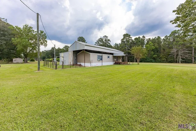 $590,000 | 301 Efferson Lane, Greensburg, LA 70441
